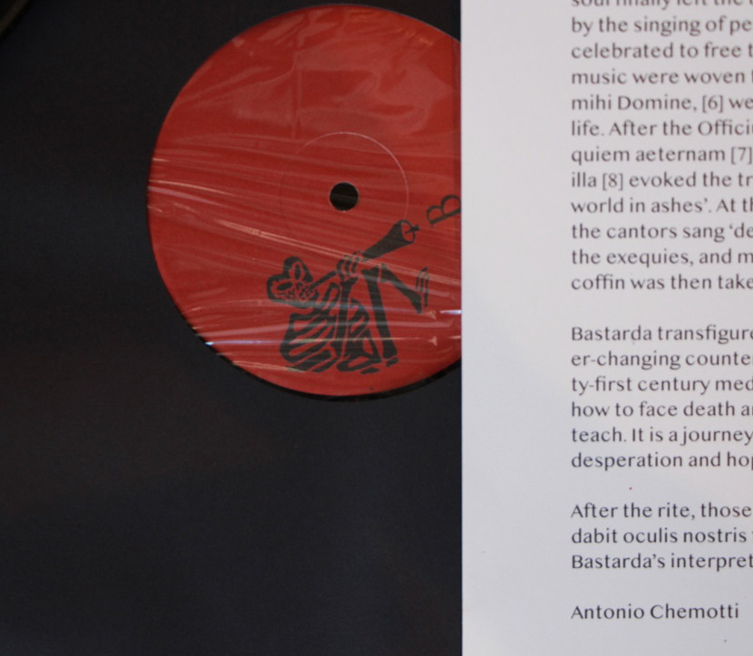 Detail-record-sleeve-and-insert
